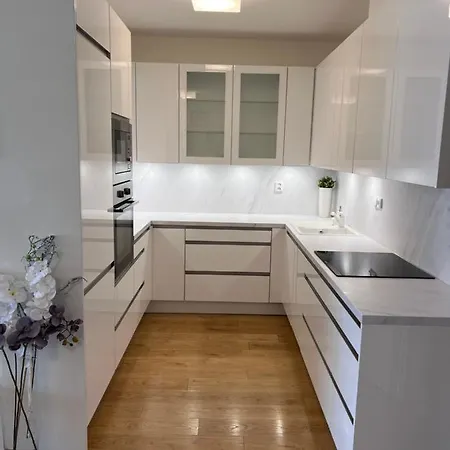 Ubytovani Rozarie Apartman *